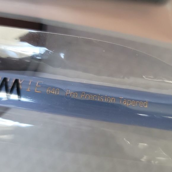 Elf Highlighting Brush + Luxie 640 ProPrecision Tapered Brush - Picture 5 of 9